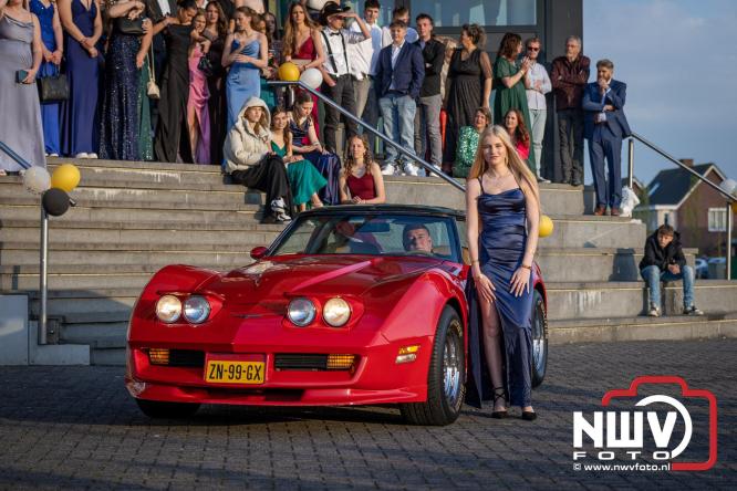 Spectaculaire aankomst en stijlvolle avond tijdens Gala Nuborgh College Oostenlicht 2026 - &copy; NWVFoto.nl