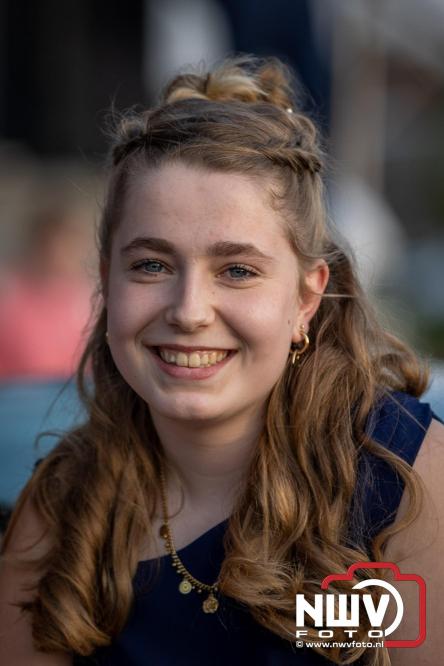 Spectaculaire aankomst en stijlvolle avond tijdens Gala Nuborgh College Oostenlicht 2026 - &copy; NWVFoto.nl