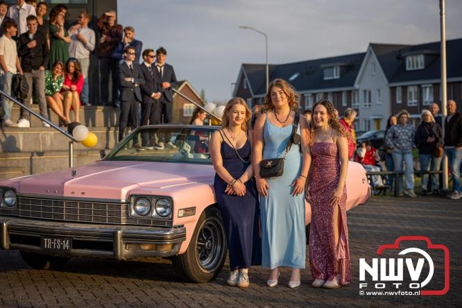 Spectaculaire aankomst en stijlvolle avond tijdens Gala Nuborgh College Oostenlicht 2026 - &copy; NWVFoto.nl