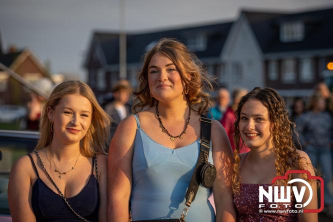 Spectaculaire aankomst en stijlvolle avond tijdens Gala Nuborgh College Oostenlicht 2026 - &copy; NWVFoto.nl