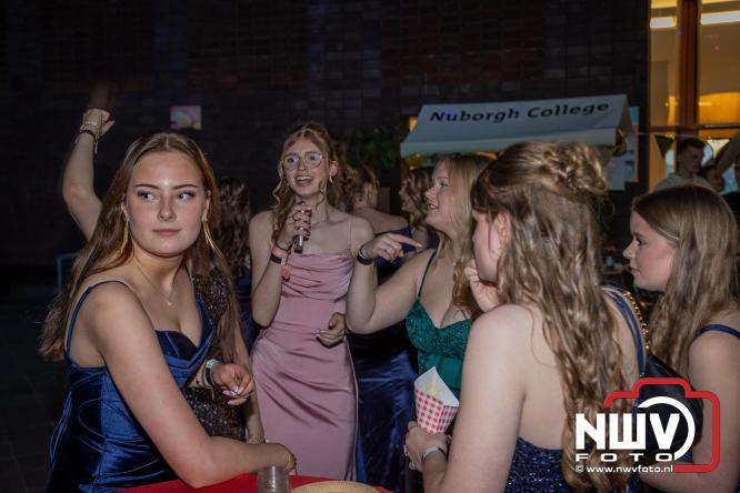 Spectaculaire aankomst en stijlvolle avond tijdens Gala Nuborgh College Oostenlicht 2026 - &copy; NWVFoto.nl