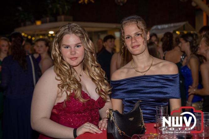 Spectaculaire aankomst en stijlvolle avond tijdens Gala Nuborgh College Oostenlicht 2026 - &copy; NWVFoto.nl