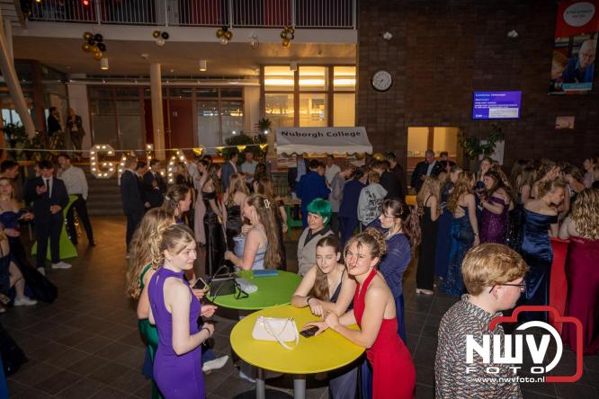 Spectaculaire aankomst en stijlvolle avond tijdens Gala Nuborgh College Oostenlicht 2026 - &copy; NWVFoto.nl