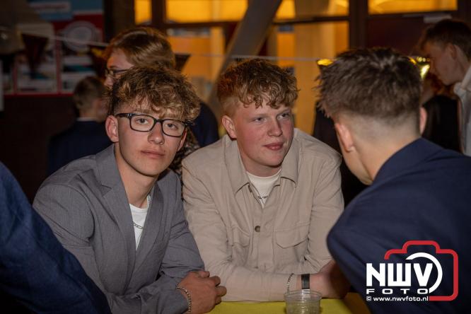 Spectaculaire aankomst en stijlvolle avond tijdens Gala Nuborgh College Oostenlicht 2026 - &copy; NWVFoto.nl