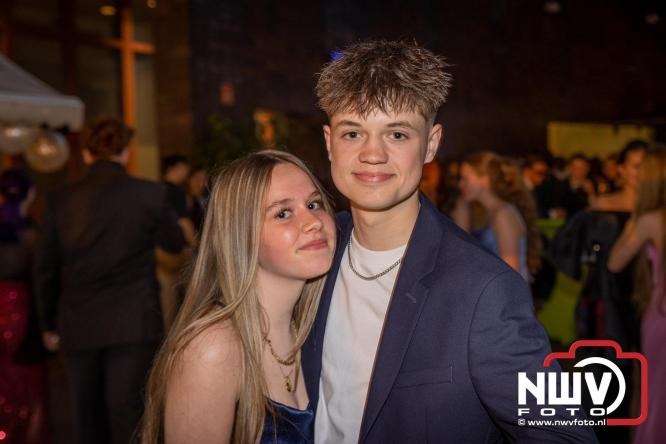 Spectaculaire aankomst en stijlvolle avond tijdens Gala Nuborgh College Oostenlicht 2026 - &copy; NWVFoto.nl