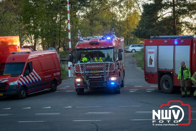 Honderden brandweerlieden bestrijden natuurbrand op de Doornspijkse Heide bij 't Harde. - &copy; NWVFoto.nl