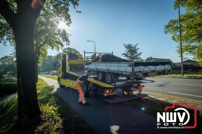 Alleen materiële schade bij een kopstaard aanrijding op de Zuiderzeestraatweg, Laanzichtsweg Oldebroek. - &copy; NWVFoto.nl