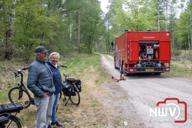 Kleine natuurbrand op oude brand lokatie ASK Noorderweg Nunspeet - &copy; NWVFoto.nl