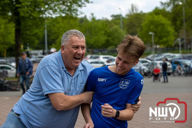 Kampioenskoorts slaat om in teleurstelling voor OWIOS in Epe. - &copy; NWVFoto.nl