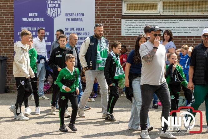 Kampioenskoorts slaat om in teleurstelling voor OWIOS in Epe. - &copy; NWVFoto.nl
