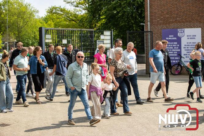 Kampioenskoorts slaat om in teleurstelling voor OWIOS in Epe. - &copy; NWVFoto.nl