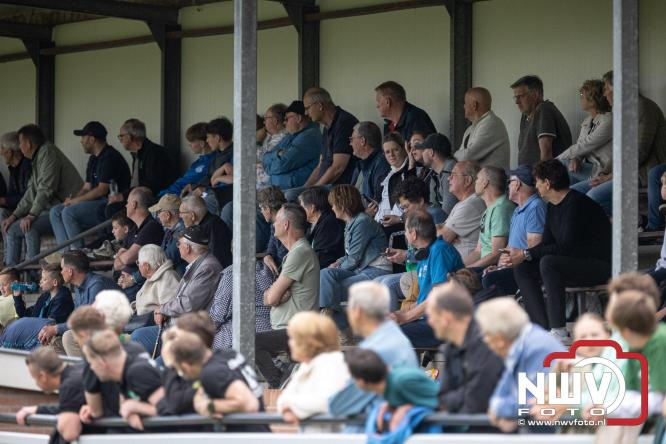 Kampioenskoorts slaat om in teleurstelling voor OWIOS in Epe. - &copy; NWVFoto.nl