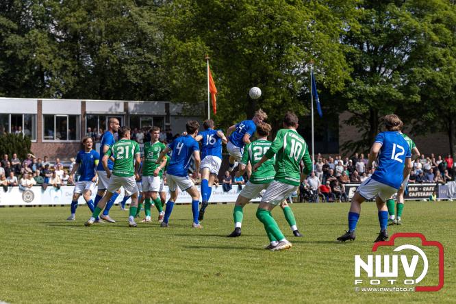 Kampioenskoorts slaat om in teleurstelling voor OWIOS in Epe. - &copy; NWVFoto.nl
