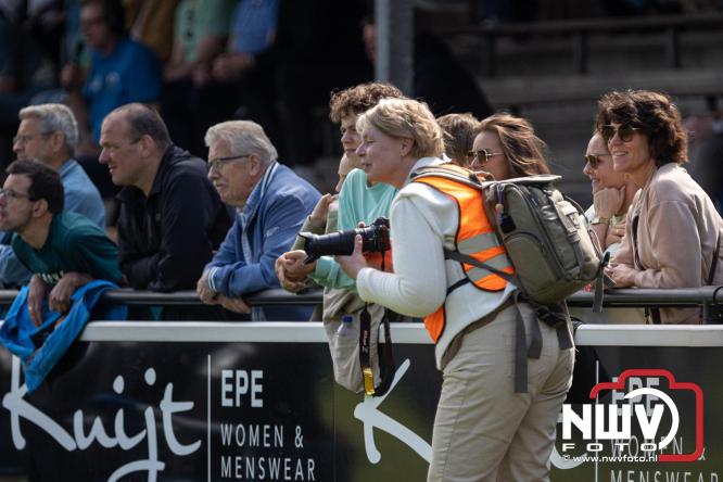 Kampioenskoorts slaat om in teleurstelling voor OWIOS in Epe. - &copy; NWVFoto.nl