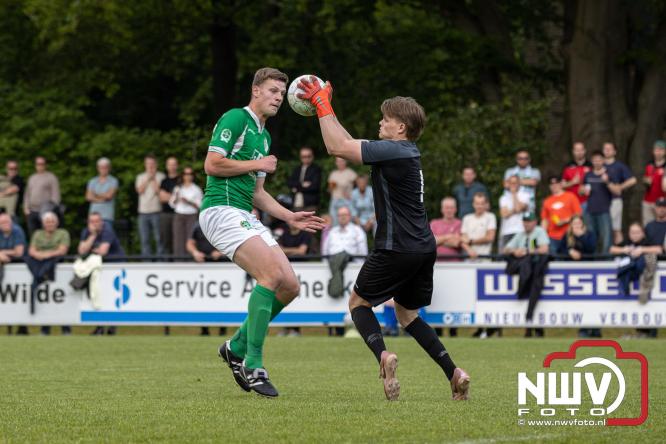 Kampioenskoorts slaat om in teleurstelling voor OWIOS in Epe. - &copy; NWVFoto.nl