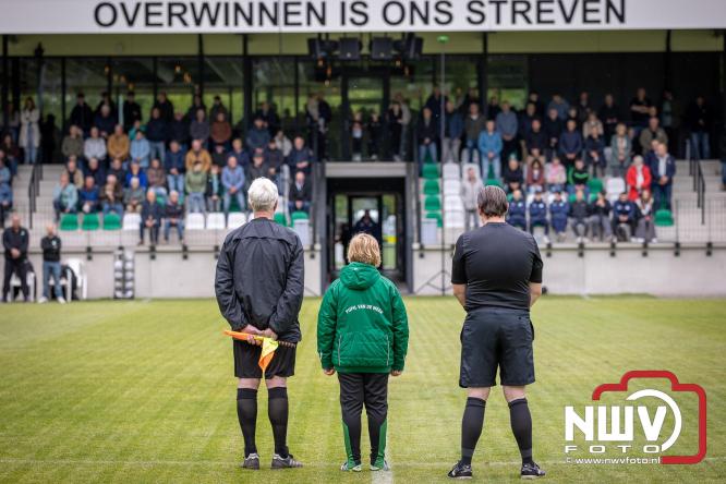 Koppositie glipt weg bij OWIOS na gelijkspel tegen SEH. - &copy; NWVFoto.nl