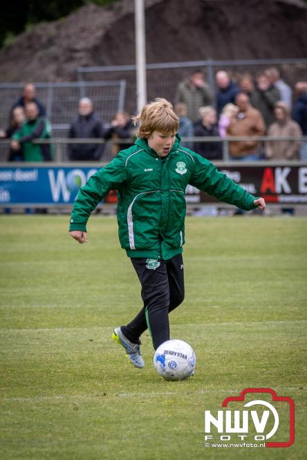 Koppositie glipt weg bij OWIOS na gelijkspel tegen SEH. - &copy; NWVFoto.nl