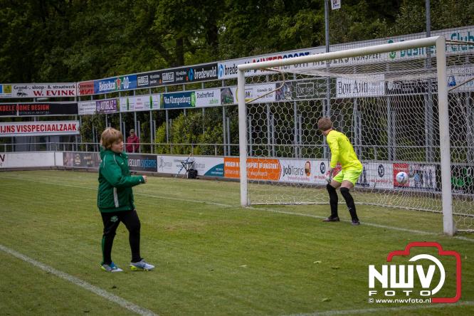 Koppositie glipt weg bij OWIOS na gelijkspel tegen SEH. - &copy; NWVFoto.nl