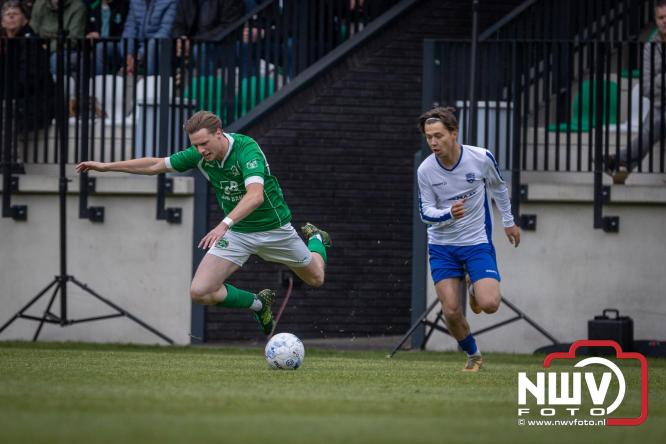 Koppositie glipt weg bij OWIOS na gelijkspel tegen SEH. - &copy; NWVFoto.nl