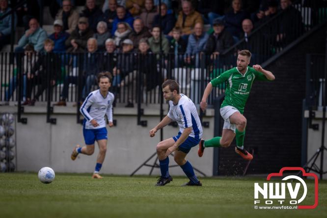 Koppositie glipt weg bij OWIOS na gelijkspel tegen SEH. - &copy; NWVFoto.nl