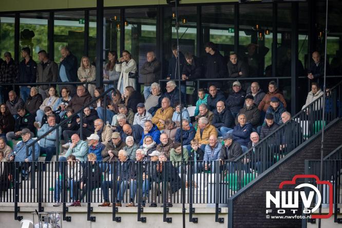 Koppositie glipt weg bij OWIOS na gelijkspel tegen SEH. - &copy; NWVFoto.nl