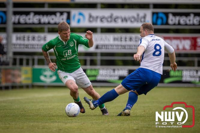 Koppositie glipt weg bij OWIOS na gelijkspel tegen SEH. - &copy; NWVFoto.nl