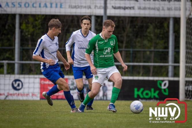 Koppositie glipt weg bij OWIOS na gelijkspel tegen SEH. - &copy; NWVFoto.nl