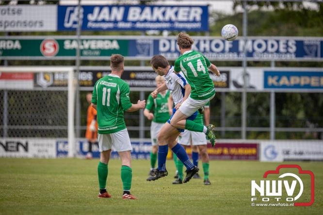 Koppositie glipt weg bij OWIOS na gelijkspel tegen SEH. - &copy; NWVFoto.nl