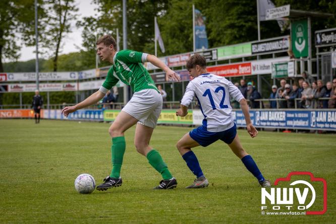 Koppositie glipt weg bij OWIOS na gelijkspel tegen SEH. - &copy; NWVFoto.nl
