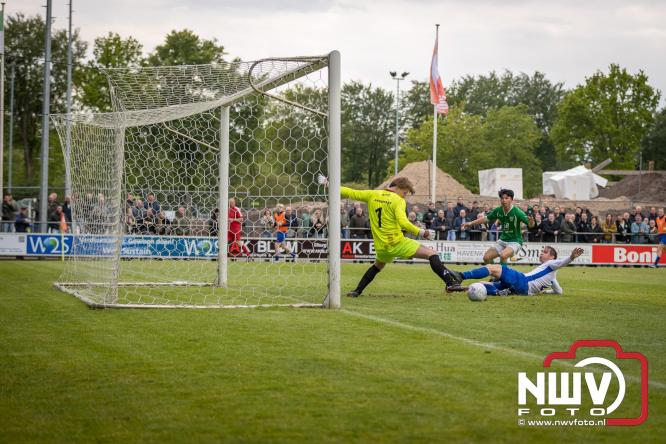 Koppositie glipt weg bij OWIOS na gelijkspel tegen SEH. - &copy; NWVFoto.nl