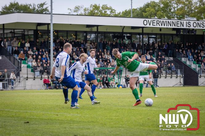Koppositie glipt weg bij OWIOS na gelijkspel tegen SEH. - &copy; NWVFoto.nl