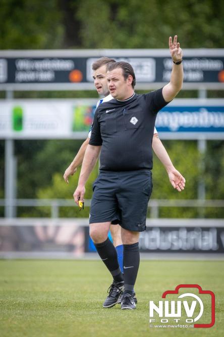Koppositie glipt weg bij OWIOS na gelijkspel tegen SEH. - &copy; NWVFoto.nl