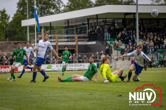 Koppositie glipt weg bij OWIOS na gelijkspel tegen SEH. - &copy; NWVFoto.nl