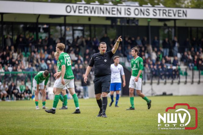 Koppositie glipt weg bij OWIOS na gelijkspel tegen SEH. - &copy; NWVFoto.nl