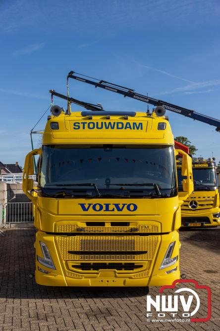 Kranen, trucks en bergingsvoertuigen stelen de show tijdens jubileumfeest van Kraan- en Bergingsbedrijf Stouwdam in Oldebroek. - &copy; NWVFoto.nl