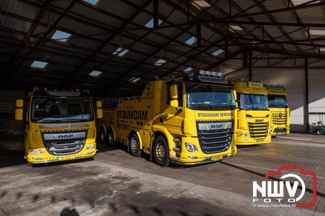 Kranen, trucks en bergingsvoertuigen stelen de show tijdens jubileumfeest van Kraan- en Bergingsbedrijf Stouwdam in Oldebroek. - &copy; NWVFoto.nl