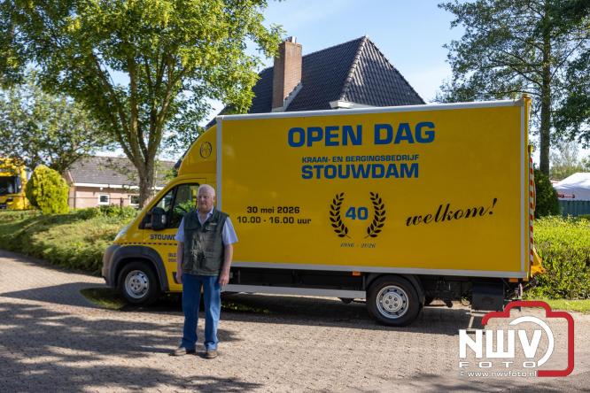 Kranen, trucks en bergingsvoertuigen stelen de show tijdens jubileumfeest van Kraan- en Bergingsbedrijf Stouwdam in Oldebroek. - &copy; NWVFoto.nl