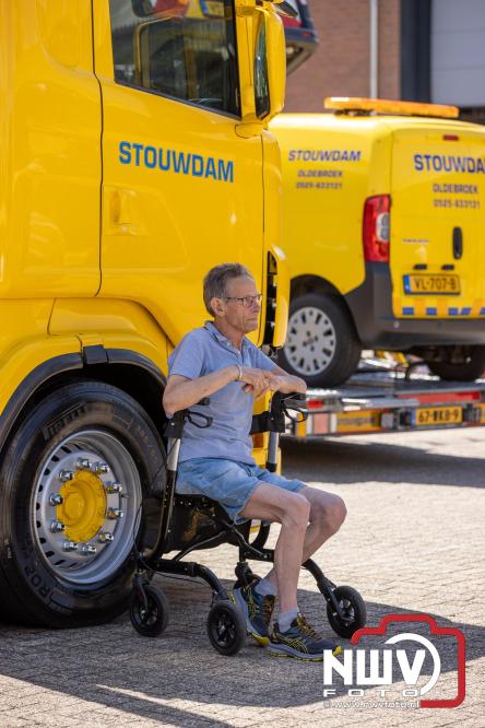 Kranen, trucks en bergingsvoertuigen stelen de show tijdens jubileumfeest van Kraan- en Bergingsbedrijf Stouwdam in Oldebroek. - &copy; NWVFoto.nl
