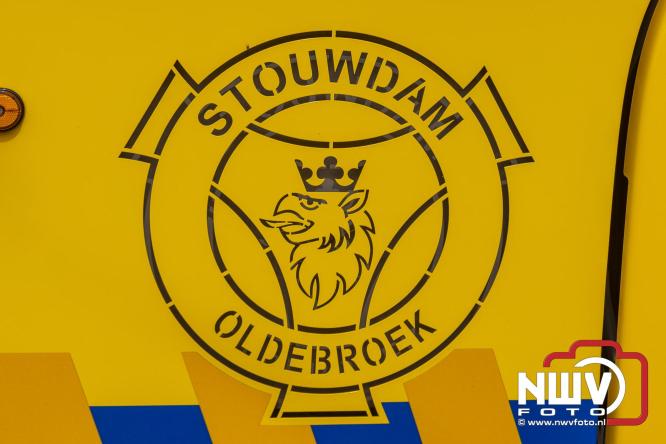 Kranen, trucks en bergingsvoertuigen stelen de show tijdens jubileumfeest van Kraan- en Bergingsbedrijf Stouwdam in Oldebroek. - &copy; NWVFoto.nl