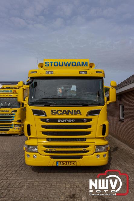 Kranen, trucks en bergingsvoertuigen stelen de show tijdens jubileumfeest van Kraan- en Bergingsbedrijf Stouwdam in Oldebroek. - &copy; NWVFoto.nl