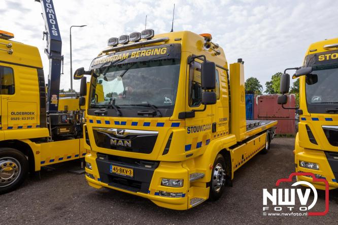 Kranen, trucks en bergingsvoertuigen stelen de show tijdens jubileumfeest van Kraan- en Bergingsbedrijf Stouwdam in Oldebroek. - &copy; NWVFoto.nl