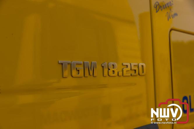 Kranen, trucks en bergingsvoertuigen stelen de show tijdens jubileumfeest van Kraan- en Bergingsbedrijf Stouwdam in Oldebroek. - &copy; NWVFoto.nl
