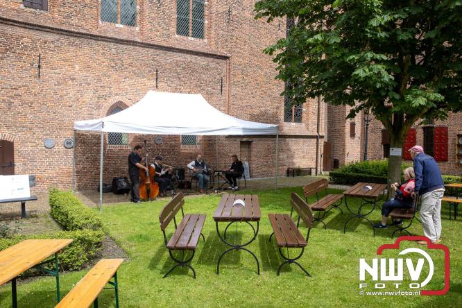 Kloostertuin Elburg weer decor voor Yes in de Garden 2026. - &copy; NWVFoto.nl
