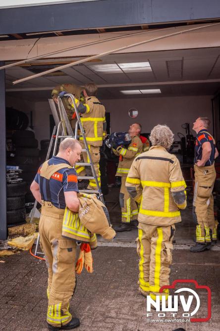 Kortsluiting mogelijk oorzaak van beginnende plafond brand Bovenheigraaf Wezep. - &copy; NWVFoto.nl
