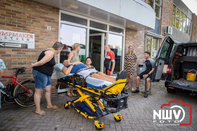 300 kilometer voor het goede doel: Esther en Benjamin fietsen €9.000 bijeen voor de Gelderse Wensambulance - &copy; NWVFoto.nl