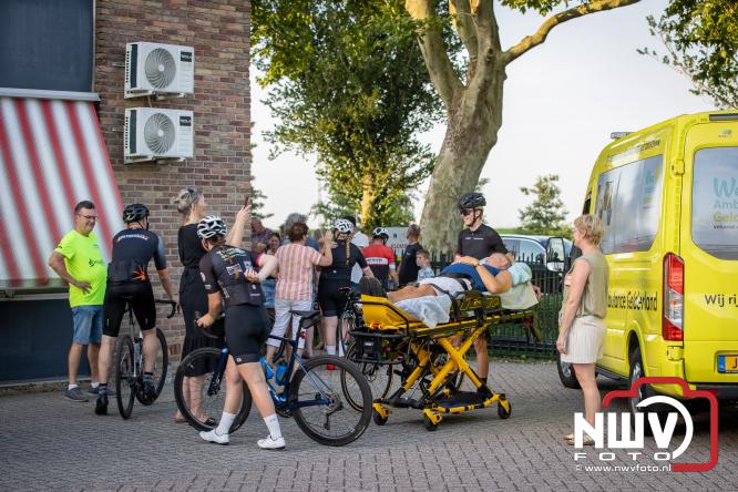 300 kilometer voor het goede doel: Esther en Benjamin fietsen €9.000 bijeen voor de Gelderse Wensambulance - &copy; NWVFoto.nl
