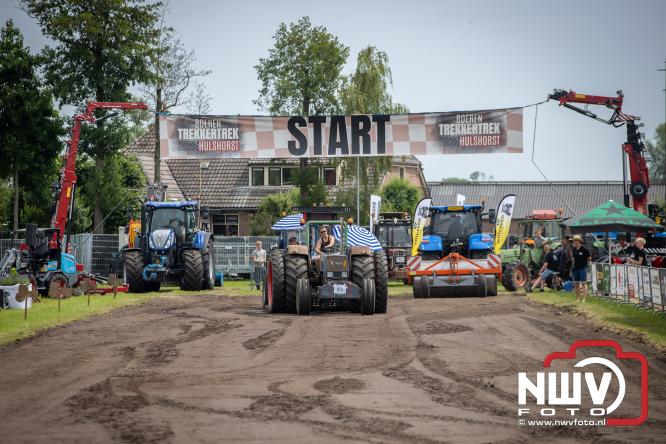 Boerentrekkertrek in Hulshorst trok veel publiek ondanks tropische hitte. - &copy; NWVFoto.nl