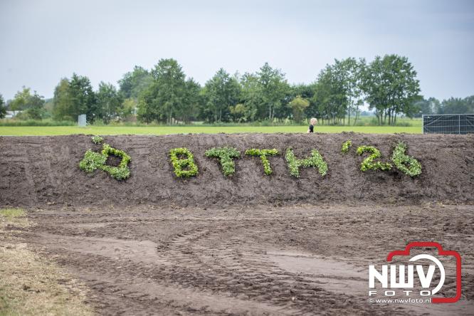 Boerentrekkertrek in Hulshorst trok veel publiek ondanks tropische hitte. - &copy; NWVFoto.nl