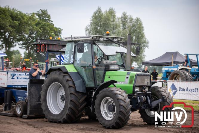 Boerentrekkertrek in Hulshorst trok veel publiek ondanks tropische hitte. - &copy; NWVFoto.nl