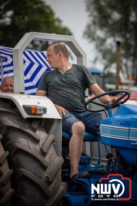 Boerentrekkertrek in Hulshorst trok veel publiek ondanks tropische hitte. - &copy; NWVFoto.nl